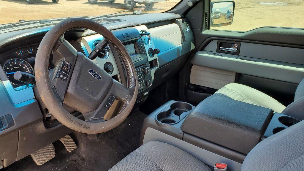 2014 Ford F150  Supercab 4D XLT