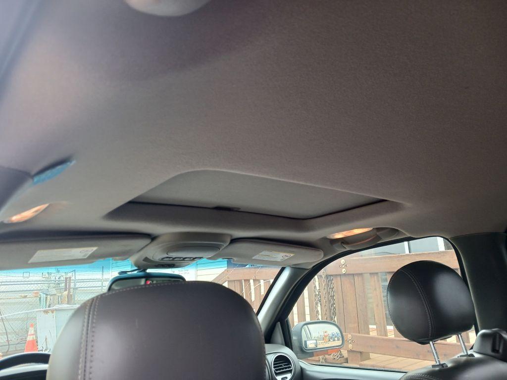 2004 GMC Envoy SLT SUV 4D