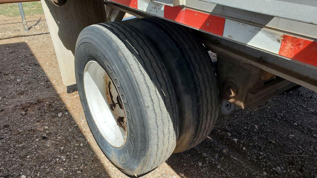 1998 Chaparral All Aluminum Spread Axle