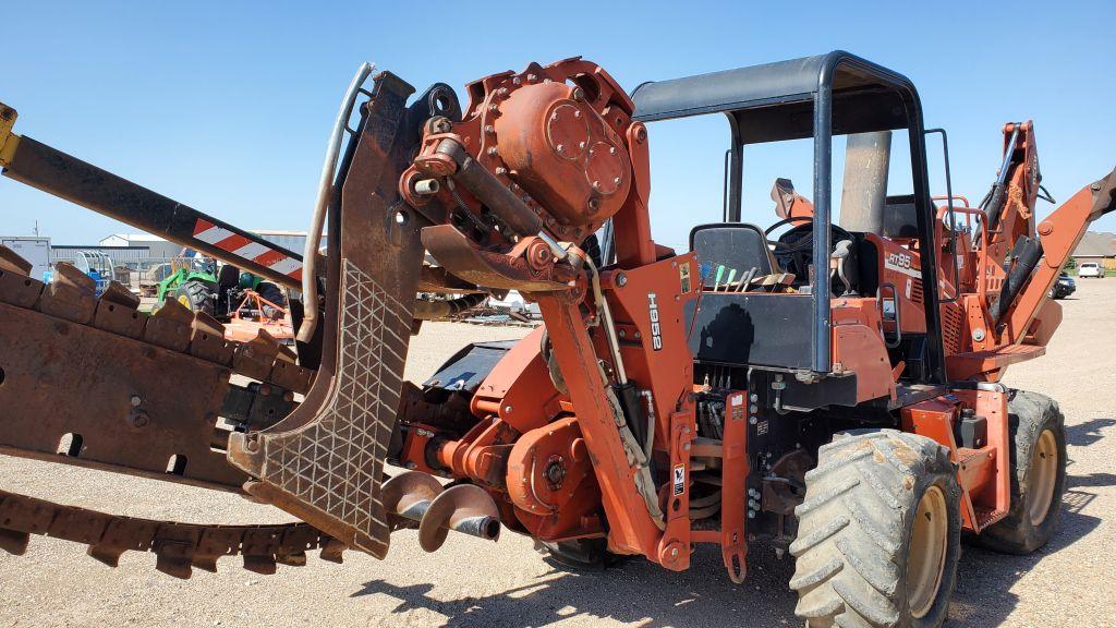 2004 Ditch Witch RT95H Trencher