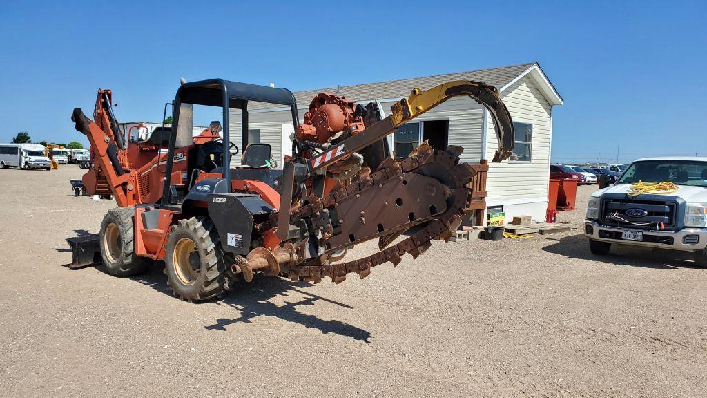 2004 Ditch Witch RT95H Trencher