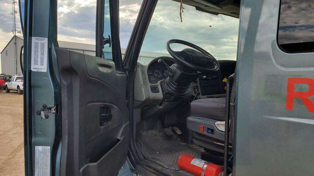 2009 International 4400 Conventional Cab