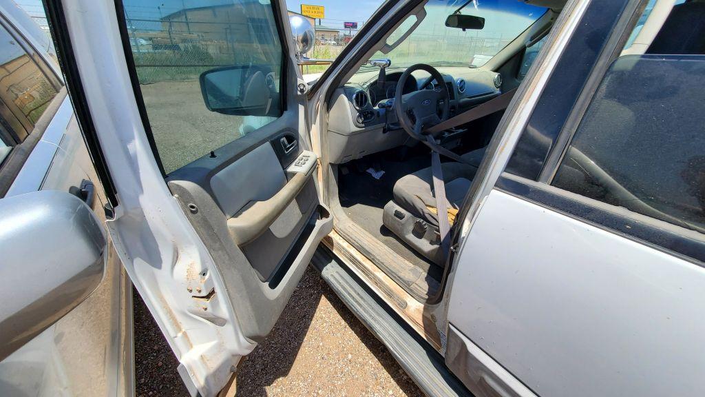 2006 Ford Expedition XLT SUV 4D
