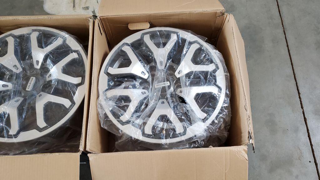 Set of (4 ) Factory Ford Take-Off Wheels (17x9.0) off 2022 Raptor