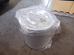 1 Large Cooking Pots