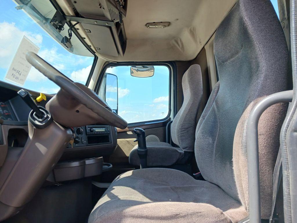 2014 Volvo VNL  Conventional-New Generation