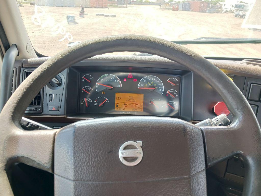 2014 Volvo VNL  Conventional-New Generation
