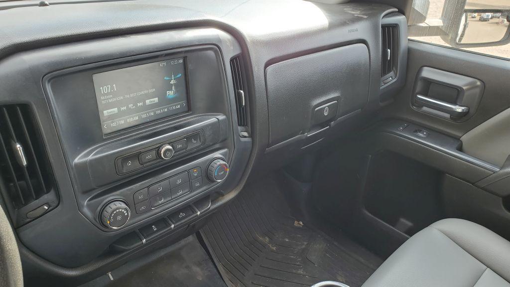 2017 Chevrolet Silverado 3500 W/T Crew Cab Flatbed