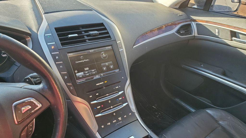 2013 Lincoln MKZ  Sedan 4D