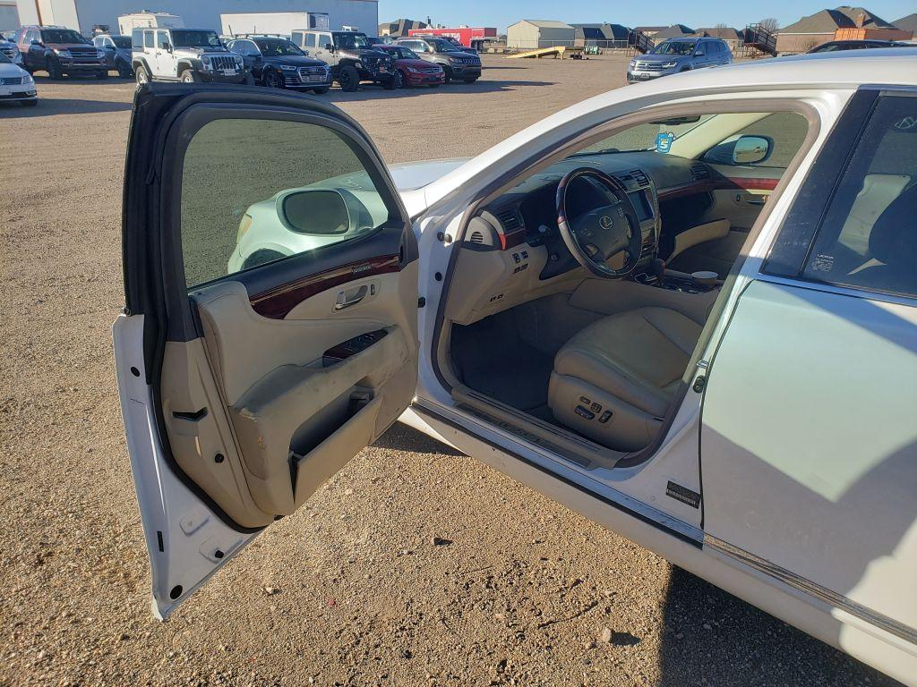 2008 Lexus LS 460L Sedan 4D