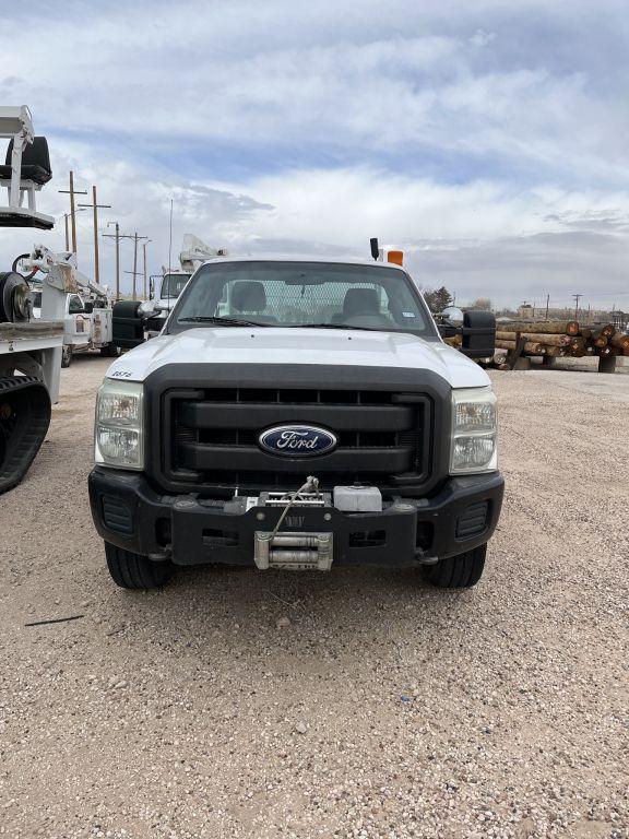 2011 Ford F350 Super Duty XL / XLT Regular Cab 2D N/A