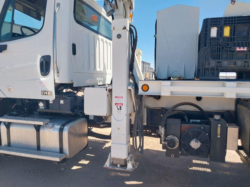 2013 Freightliner 114SD Truck w/Mounted Condor CTA 130-I Crane