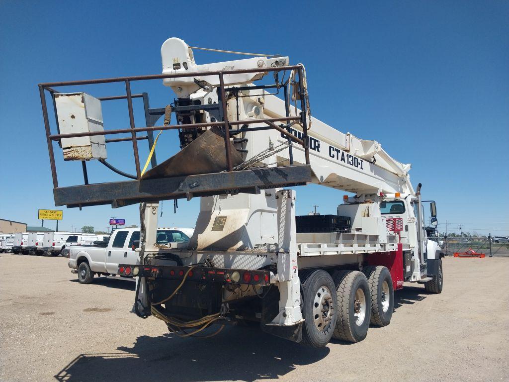 2013 Freightliner 114SD Truck w/Mounted Condor CTA 130-I Crane