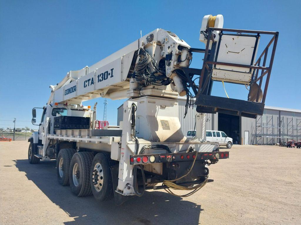 2013 Freightliner 114SD Truck w/Mounted Condor CTA 130-I Crane