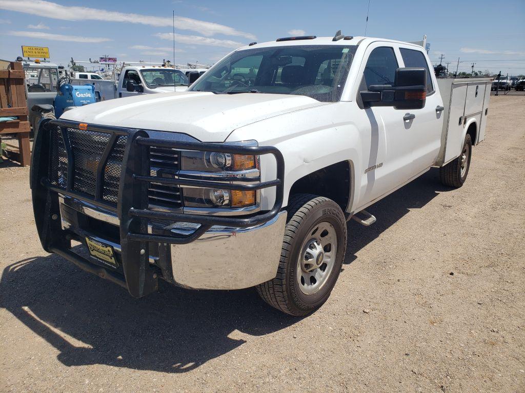 2017 Chevrolet Silverado 3500 W/T Crew Cab Service Truck