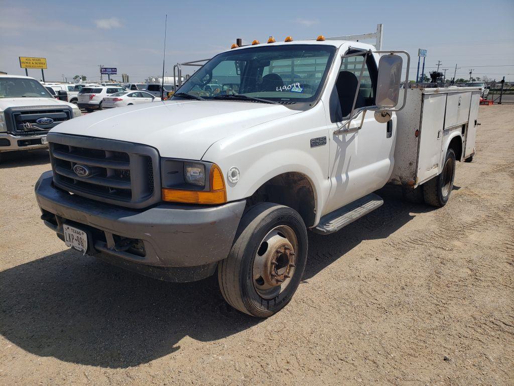 2001 Ford F450 Super Duty Lariat Regular Cab 2WD DRW