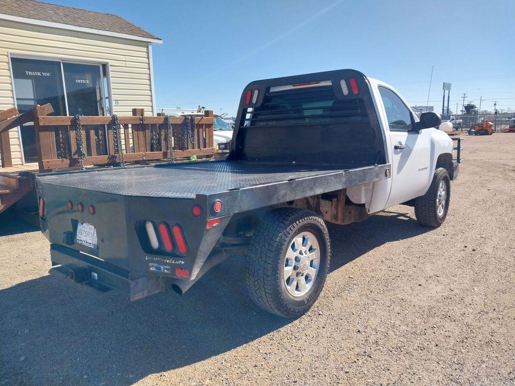 2011 Chevrolet Silverado 2500 LT / W/T Regular Cab 2D