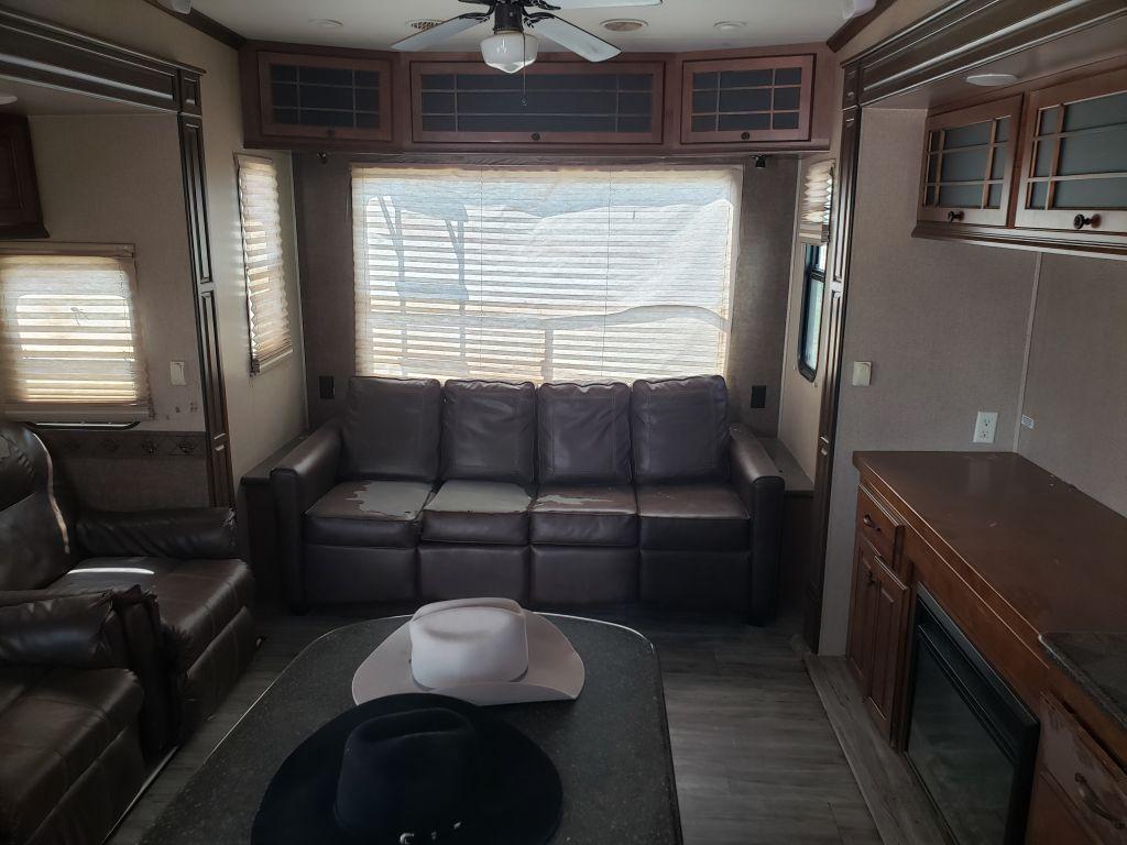 2013 HEARTLAND RV Bighorn, Big Country, Landmark, Silverado Travel Trailer