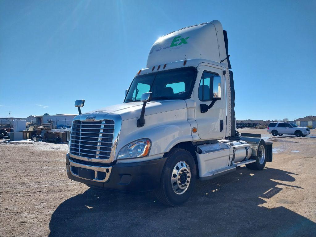 2009 Freightliner Day Cab