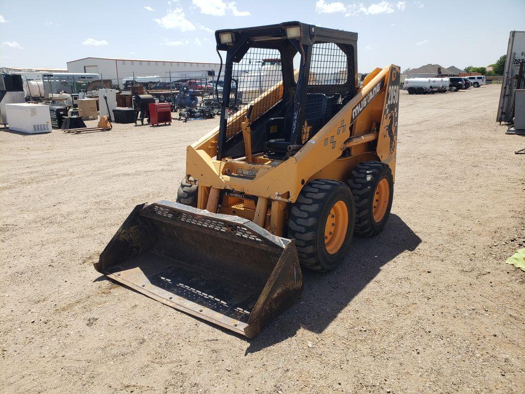 2001 Mustang 2050 Skid Steer