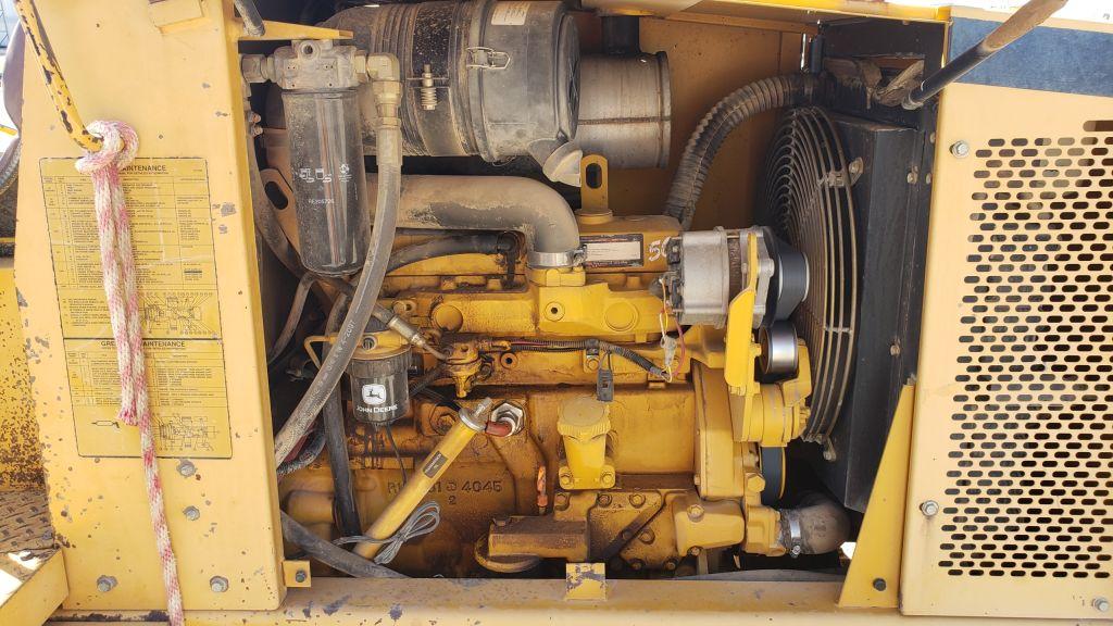 John Deere JD486E-2WD-21-6 Forklift