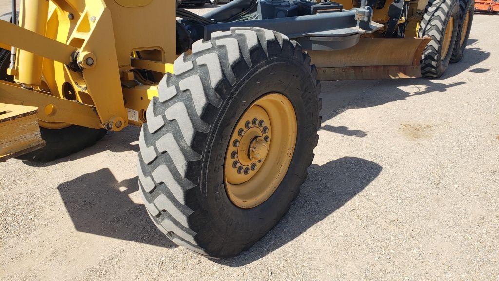 2014 John Deere 670G Motor Grader
