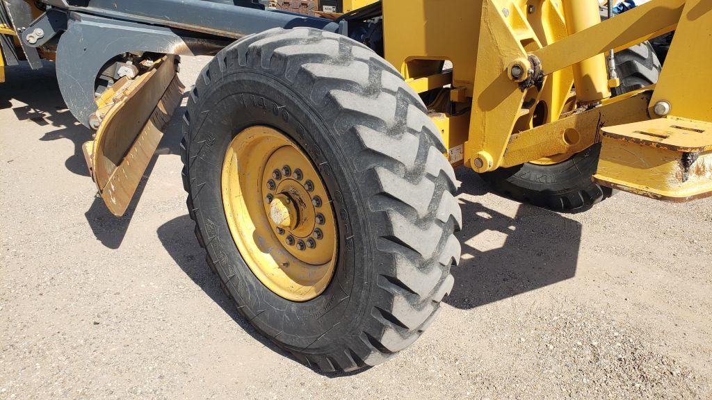 2014 John Deere 670G Motor Grader