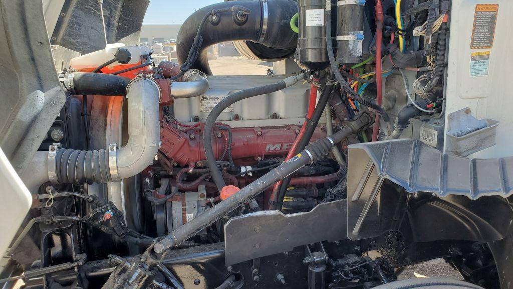2008 Mack CXU613 600 Cab-Behind-Engine Truck Tractor