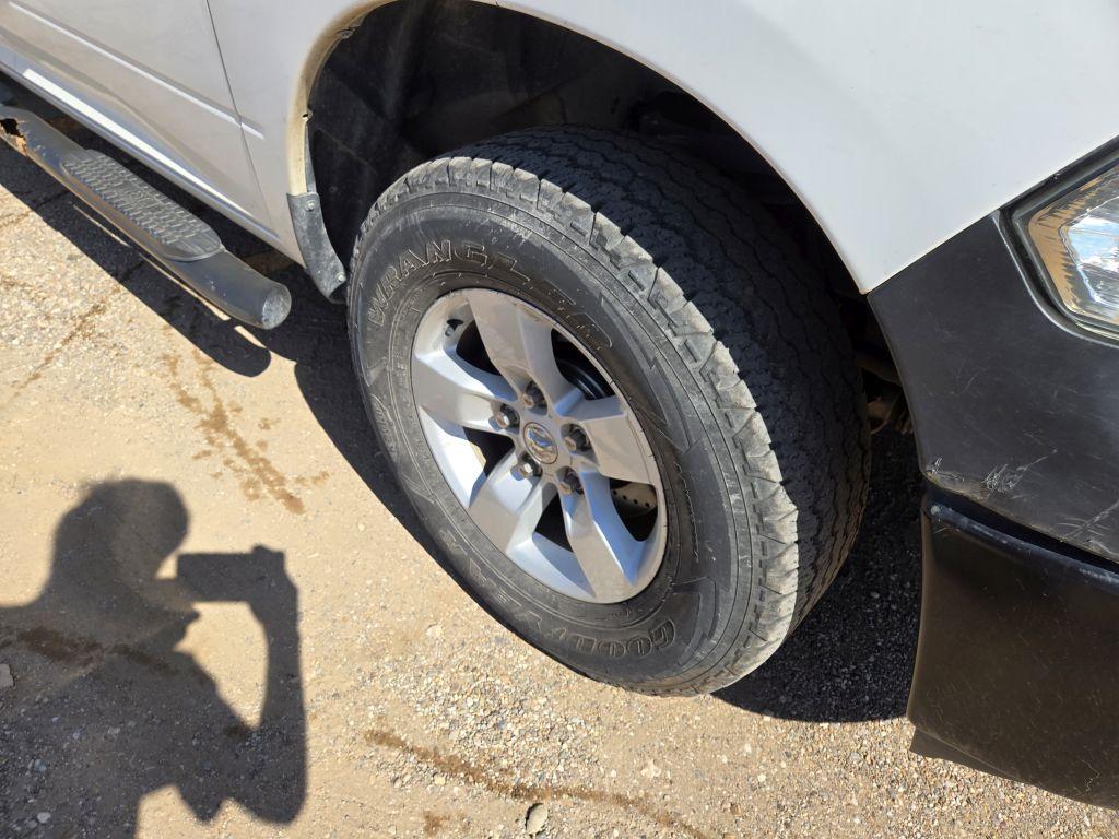 2016 Ram 1500 SLT Crew Cab 4D