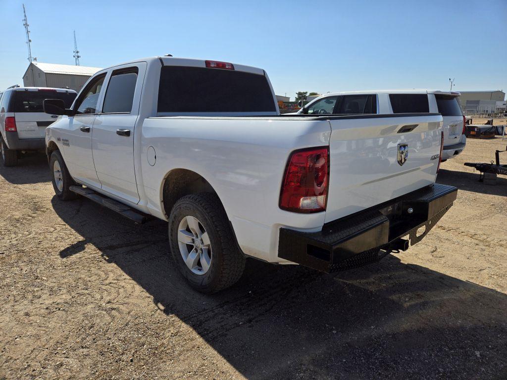 2016 Ram 1500 SLT Crew Cab 4D