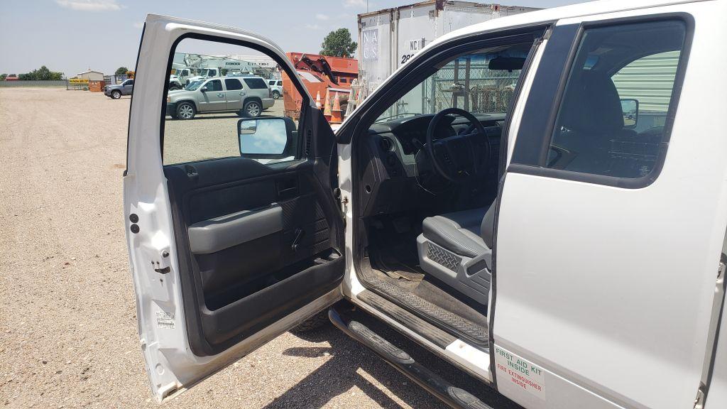 2012 Ford F150  STX Supercab 4D STX