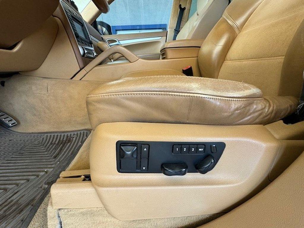 2008 Porsche Cayenne GTS 2008 Porsche Cayenne GTS SUV 4D
