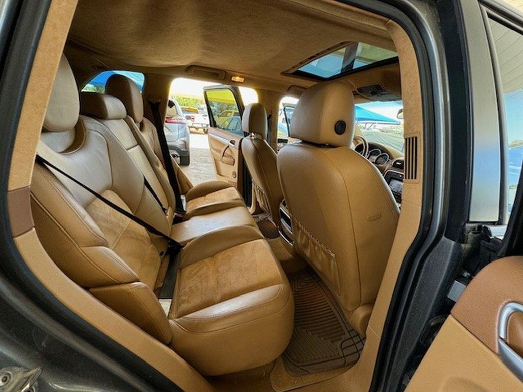 2008 Porsche Cayenne GTS 2008 Porsche Cayenne GTS SUV 4D