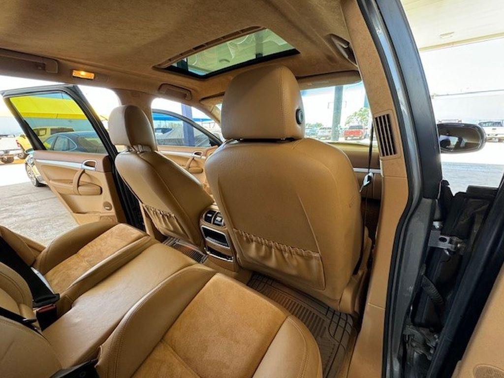 2008 Porsche Cayenne GTS 2008 Porsche Cayenne GTS SUV 4D