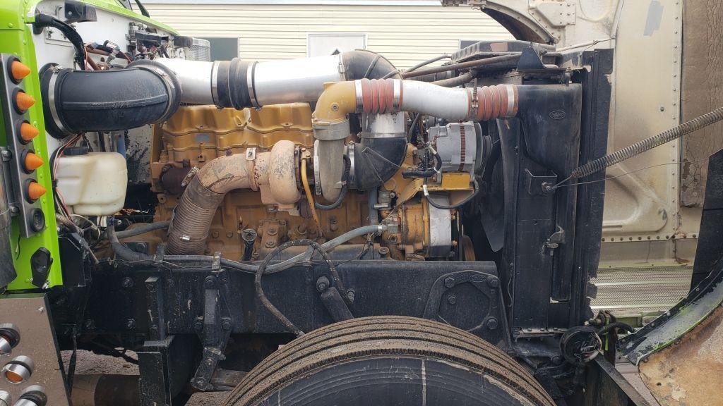 1996 Peterbilt 379  Sleeper Cab Wrecker/Tow Truck