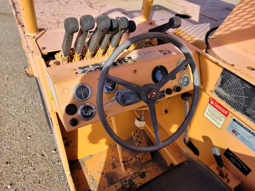 Broderson IC-80 Crane