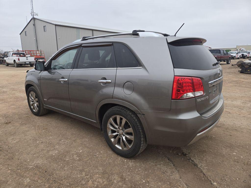 2012  Kia  Sorento SX  SUV 4D