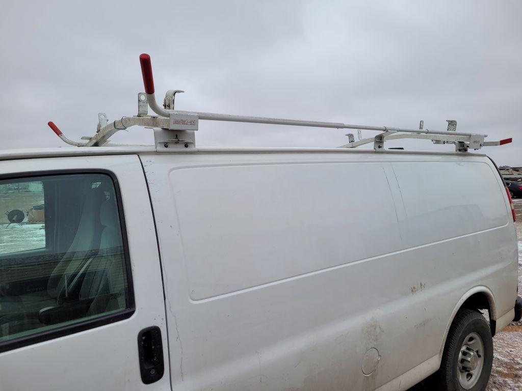 2011  Chevrolet  Express 2500   Extended Cargo Van 3D