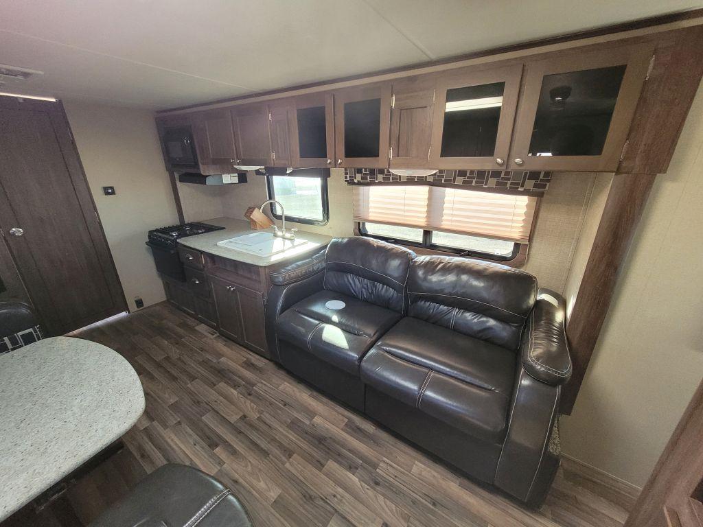 2015  Keystone  Coleman  Travel Trailer