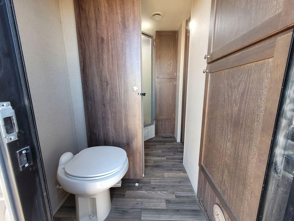2015  Keystone  Coleman  Travel Trailer