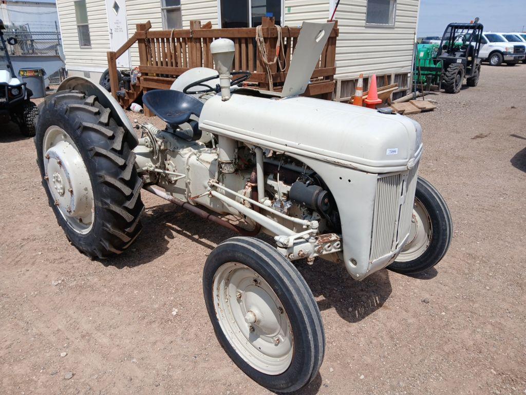 1942  Ford  Tractor