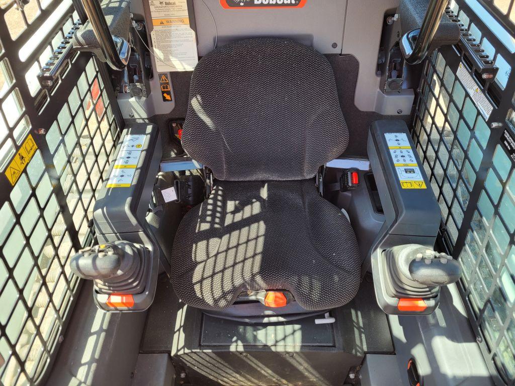 2023  Bobcat  T76  Skid Steer