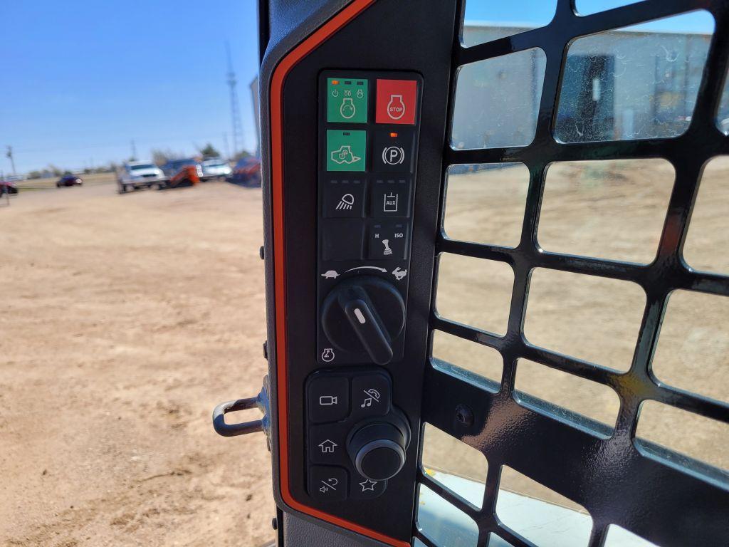 2023  Bobcat  T76  Skid Steer