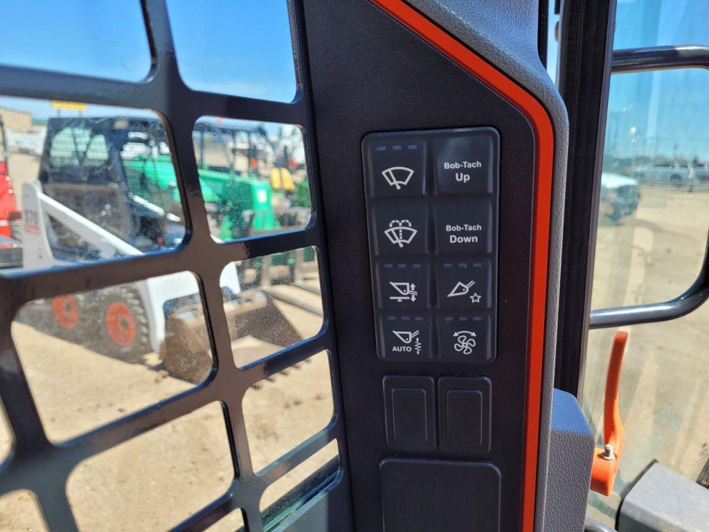 2023  Bobcat  T76  Skid Steer