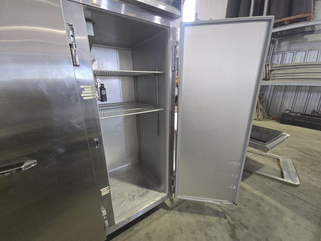 Master-Bilt Freezer