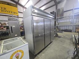 Master-Bilt Freezer
