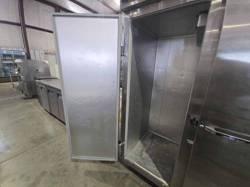 Master-Bilt Freezer