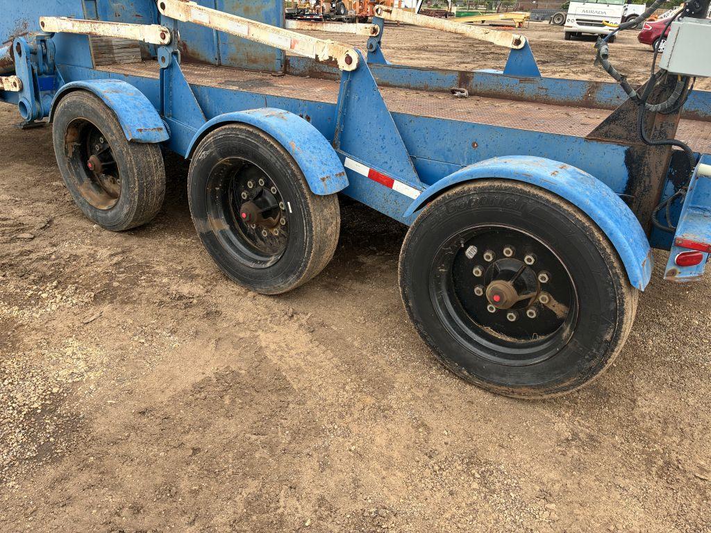 2002  Life Time 5th Wheel  Hydraulic Drop Trailer