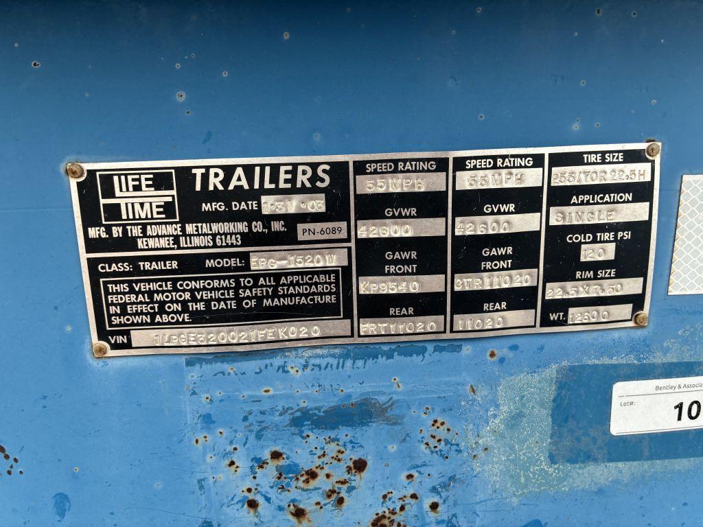 2002  Life Time 5th Wheel  Hydraulic Drop Trailer