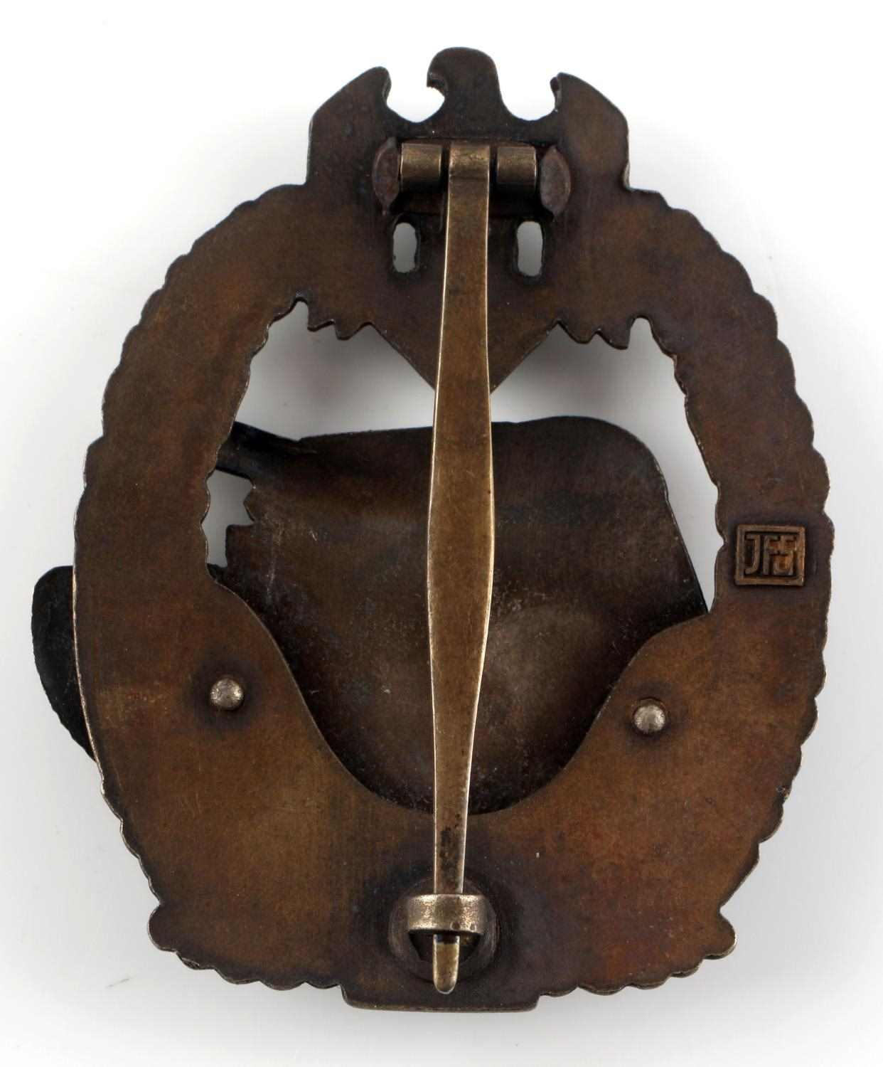 WWII GERMAN THIRD REICH PANZER ASSAULT TANK BADGE